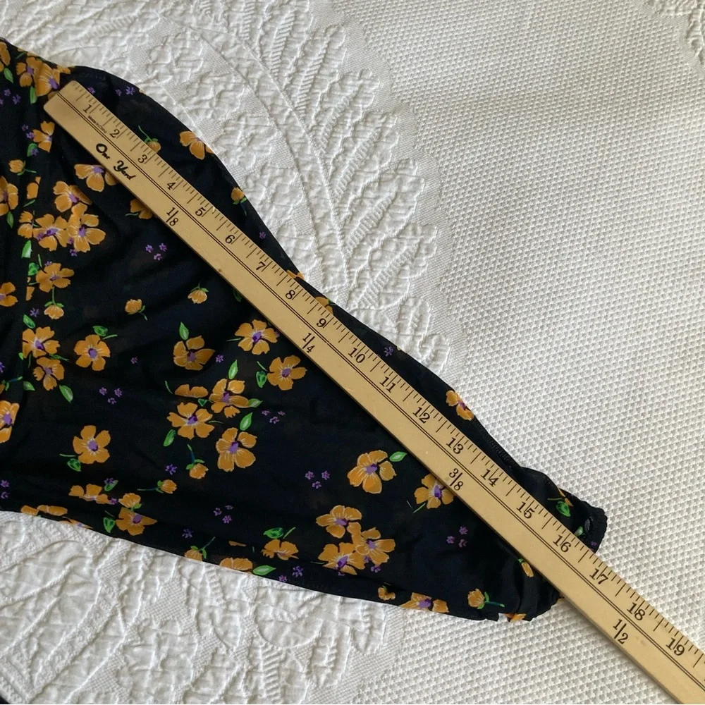CAbi debut fiesta floral wrap dress romantic wedding guest spring summer size M - Picture 8 of 14